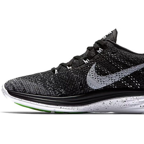 Nike Flyknit Lunar 3 Women’s Running Shoe - Picture 3 of 9